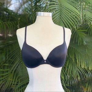 Victoria Secret 34C Lined Demi / Demi Buste double